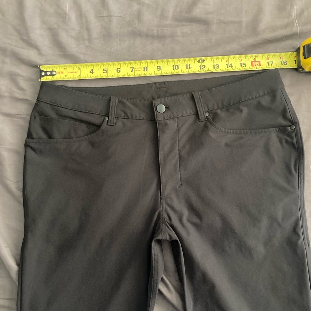 Lululemon 34 black pants, good condition, no stains or rips. Smoke free pet free